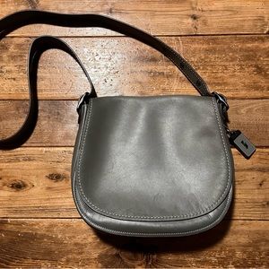 Coach SD-20115 Glovetanned Saddle Messenger Bag in Grey